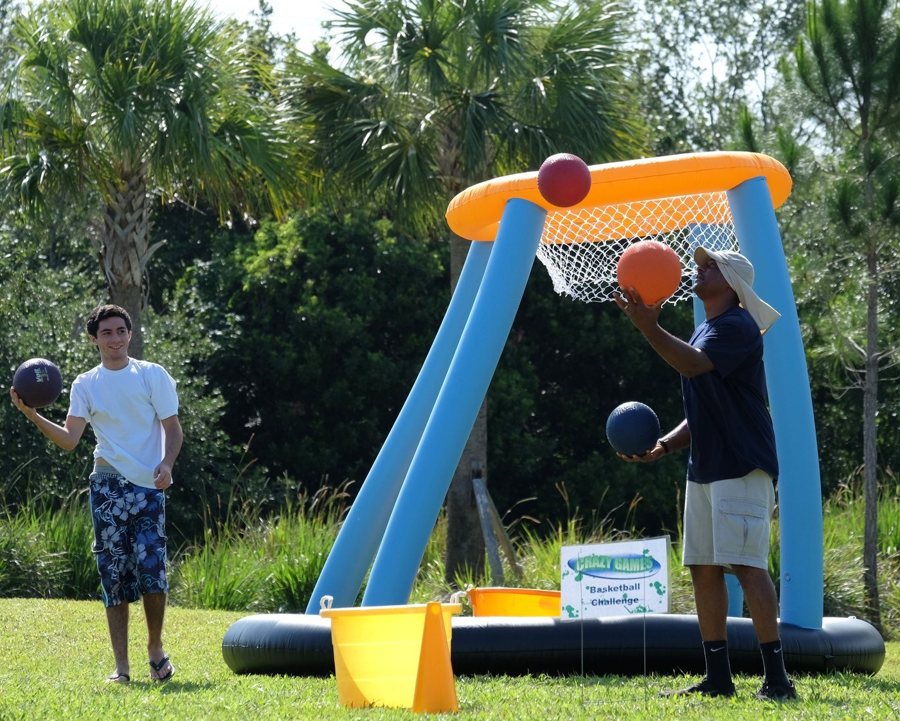 Jumbo Basketball at a Crazy Games FL event