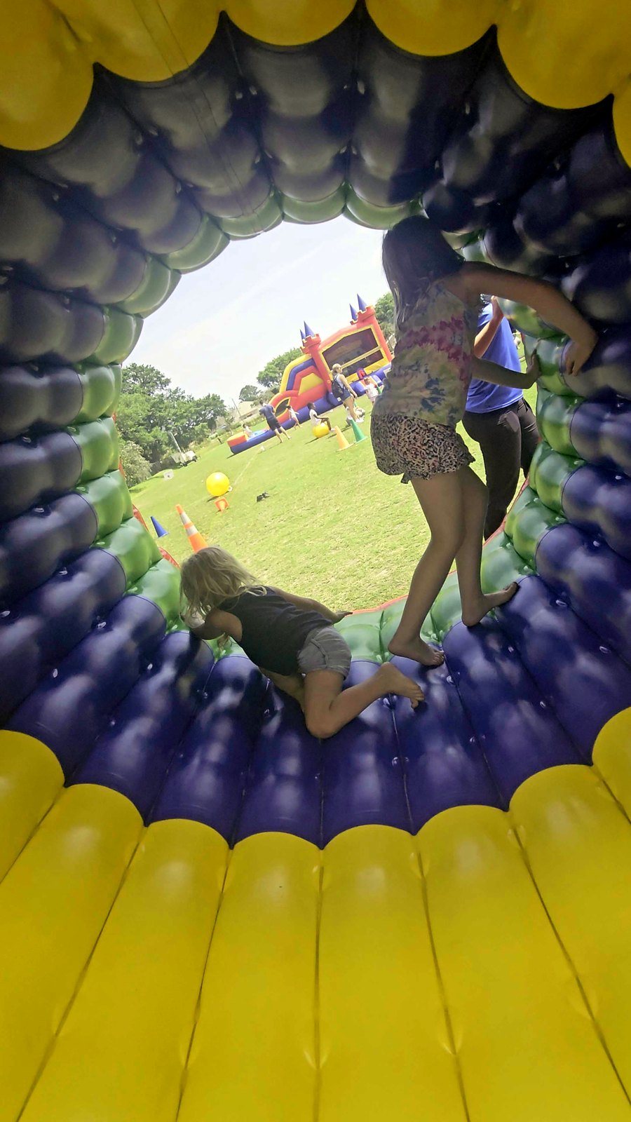 Boca Chamber: girls in the wheel at a Crazy Games event