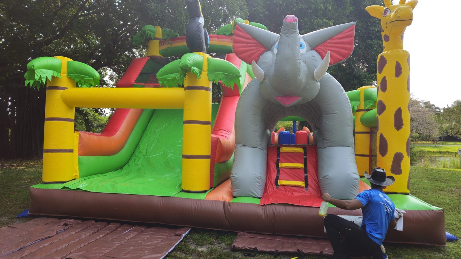 Jungle Obstacle at a Crazy Games event