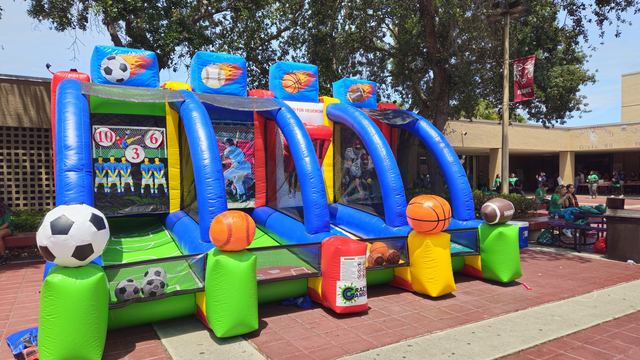 4 in 1 Sports Challenge at a Crazy Games event