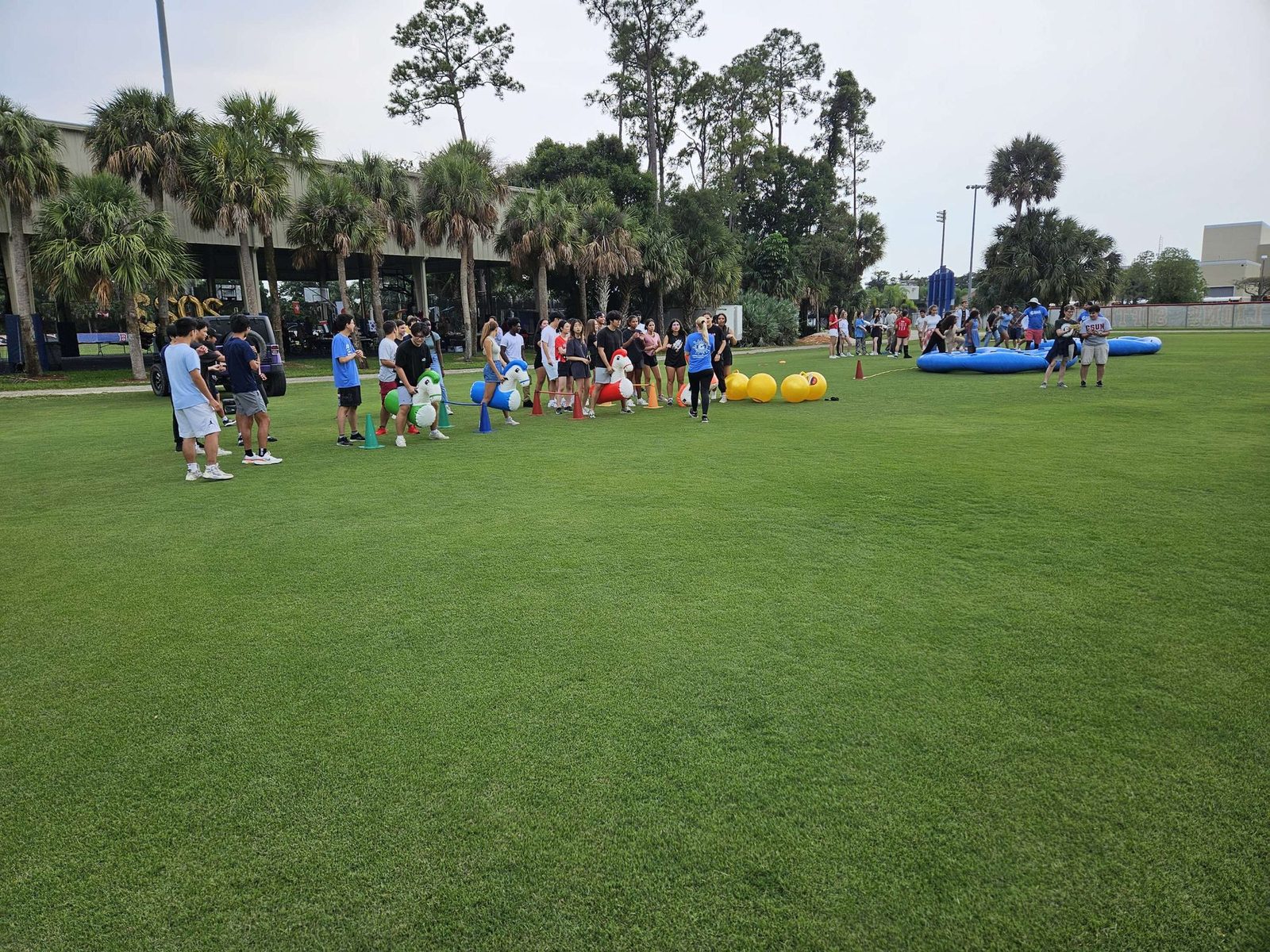 Hopper Horse Races at a Crazy Games event