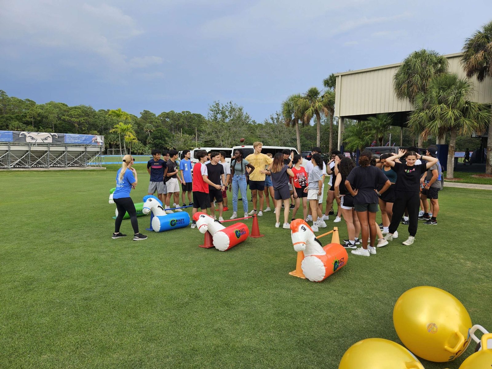 Hopper Horse Races at a Crazy Games event