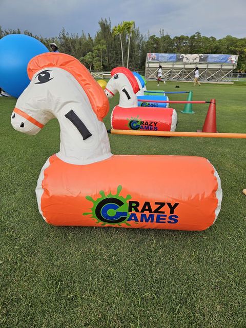 Hopper Horse Races at a Crazy Games event