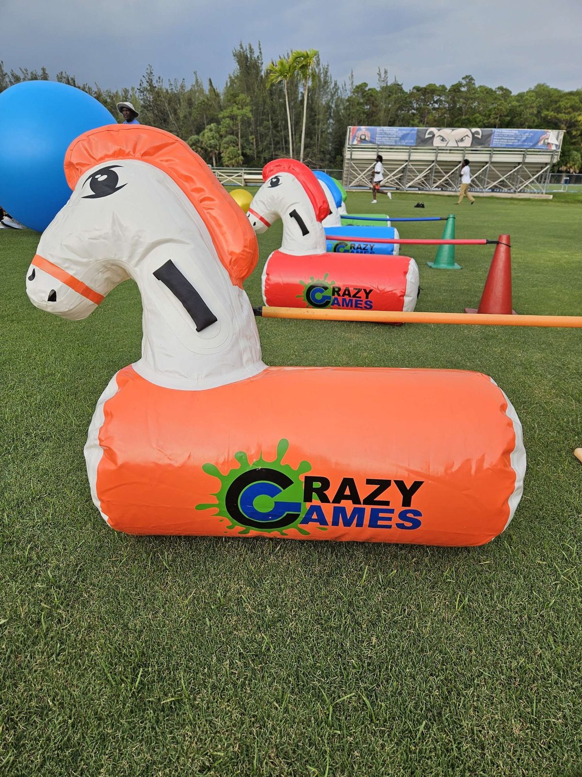 Hopper Horse Races at a Crazy Games event