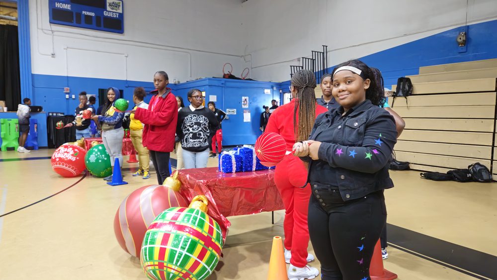 Kids playing Crazy Games holiday games at a real Palm Beach County event